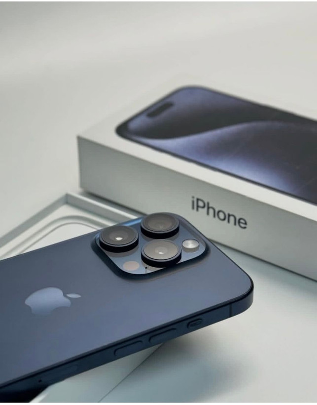 گوشی طرح اپل iPhone 15پرومکس حافظه ۲۵۶رم ۴گیگابایت